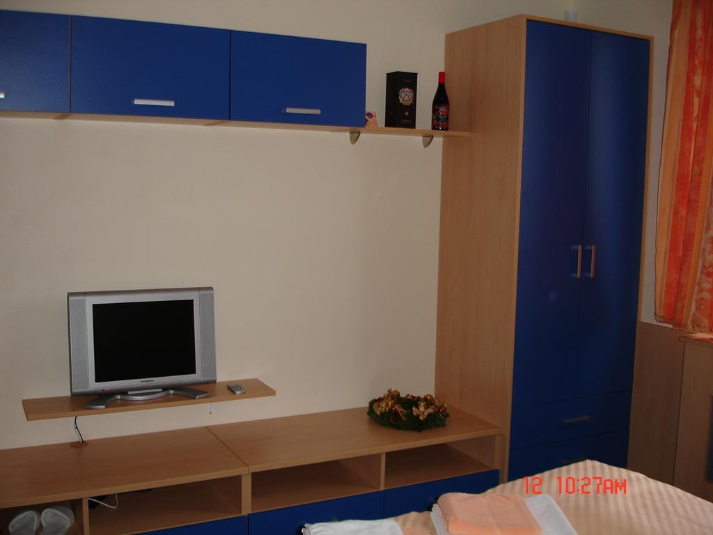 Sporthotel Vestec Экстерьер фото